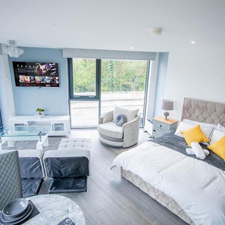 Excellent Studio Balcony Apartment In Шефилд Экстерьер фото